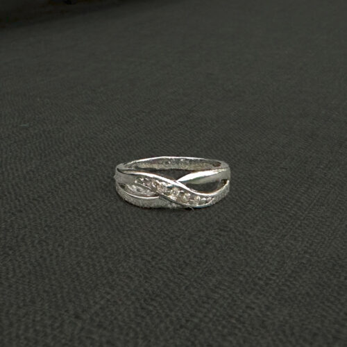 แหวนเงิน Infinite เพชรแถวด้านเดียว สวยหรู