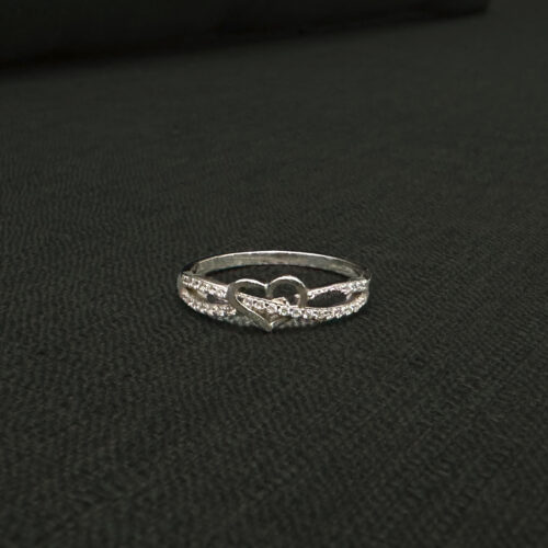 แหวนเงิน เพชรอบ Inifity Heart 02