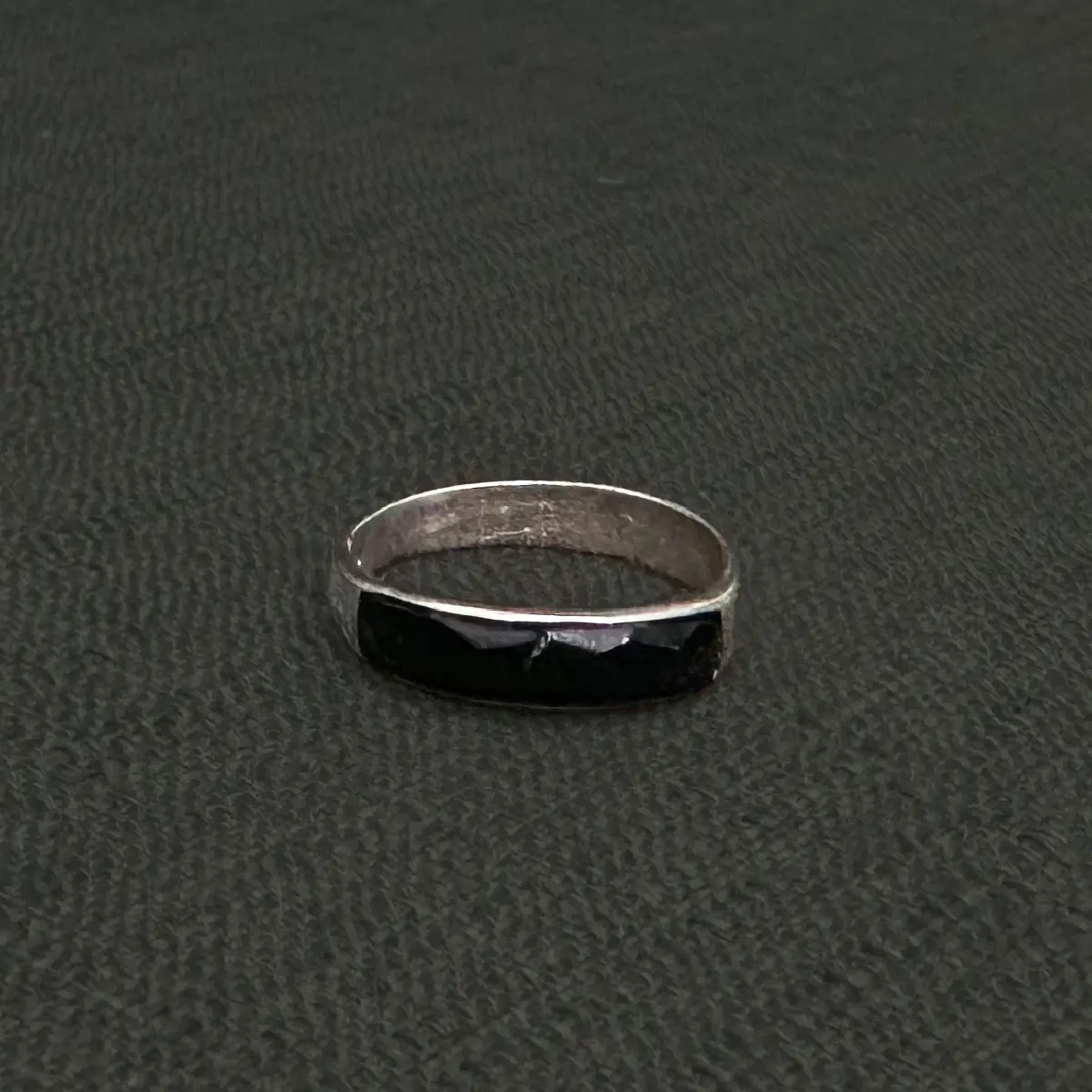 แหวนเงินBlack Sapphire 02