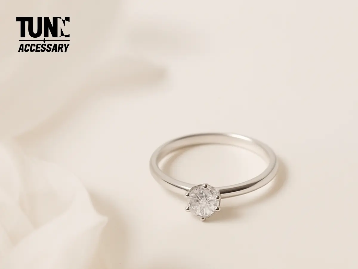 แหวนเพชรผู้ชาย ความสง่างามที่สะท้อนตัวตนของสุภาพบุรุษยุคใหม่ แหวนเพชรผู้ชาย ความสง่างามที่สะท้อนตัวตนของสุภาพบุรุษยุคใหม่